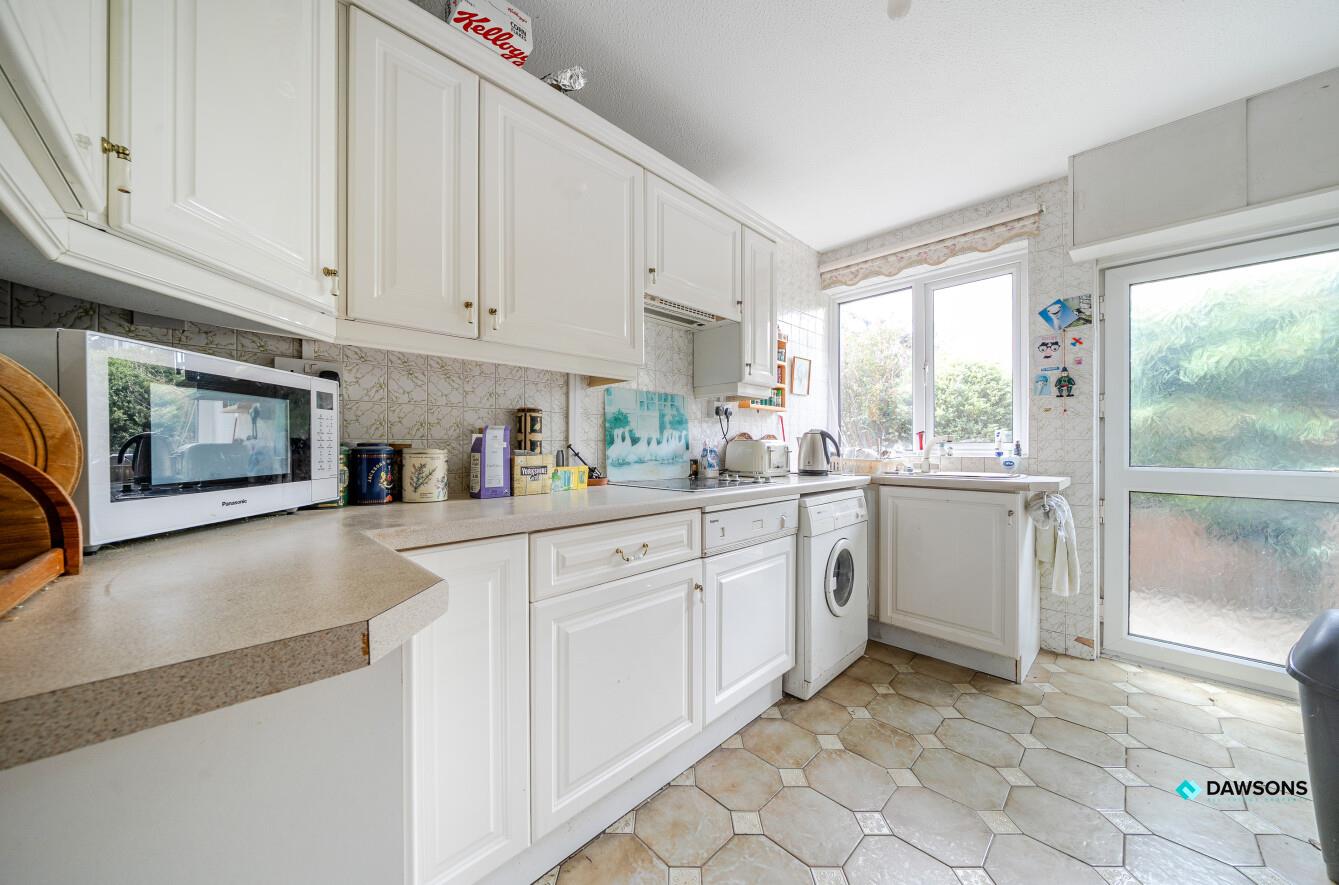 Kittle Green, Kittle, Swansea, SA3 3JX